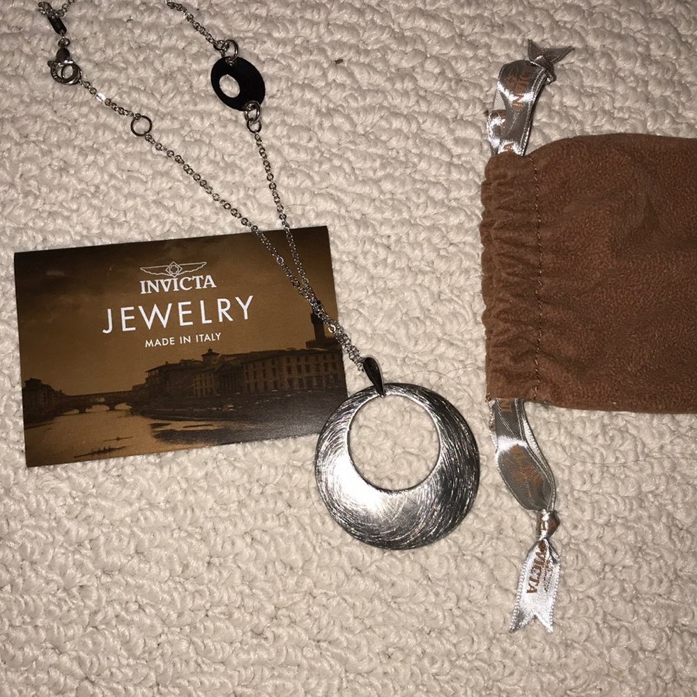 never worn necklace